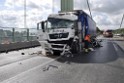 Schwerer LKW VU PKlemm A 4 Rich Olpe auf der Rodenkirchener Bruecke P270